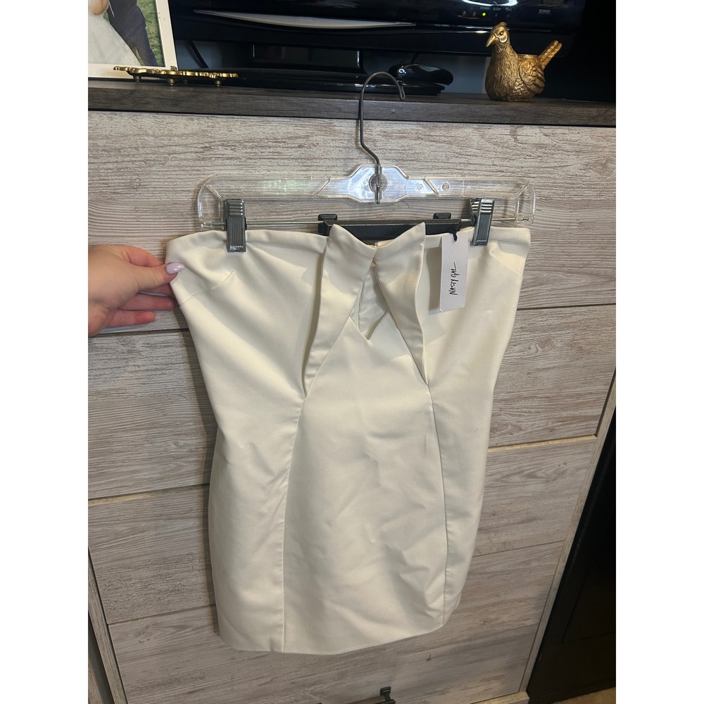 Nasty Gal Premium Tailored Bandeau Mini Dress White Strapless BGG21029 Size 6 - Picture 2 of 5